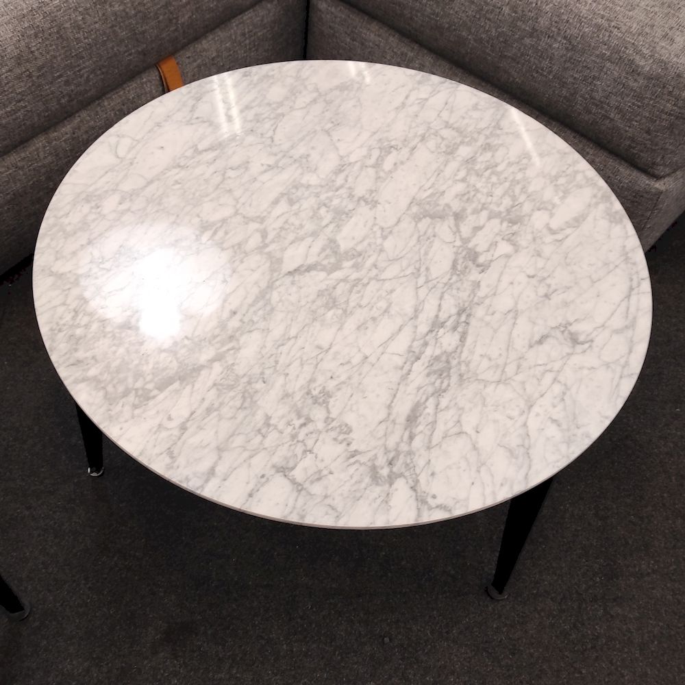 marble 70 stolik fornir mermur expo 04